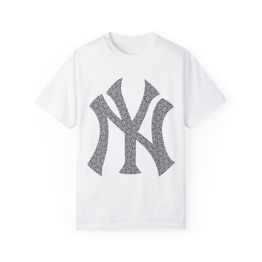Yankee Legacy Tee Matches Zoom Vomero 5 Yankees colorway